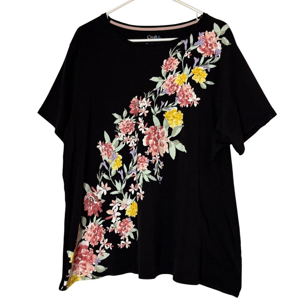 Croft & Barrow Women's Plus Classic Tee 2X Black With Floral Print 100% Cotton
